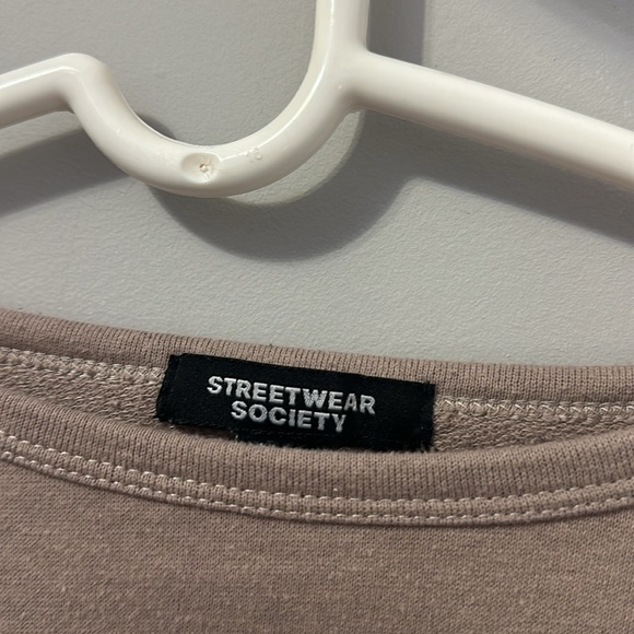 SWS DISTRESSED crop top size medium - Picture 3 of 7